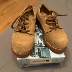 Sperry boys Tevin Buck Suede shoes